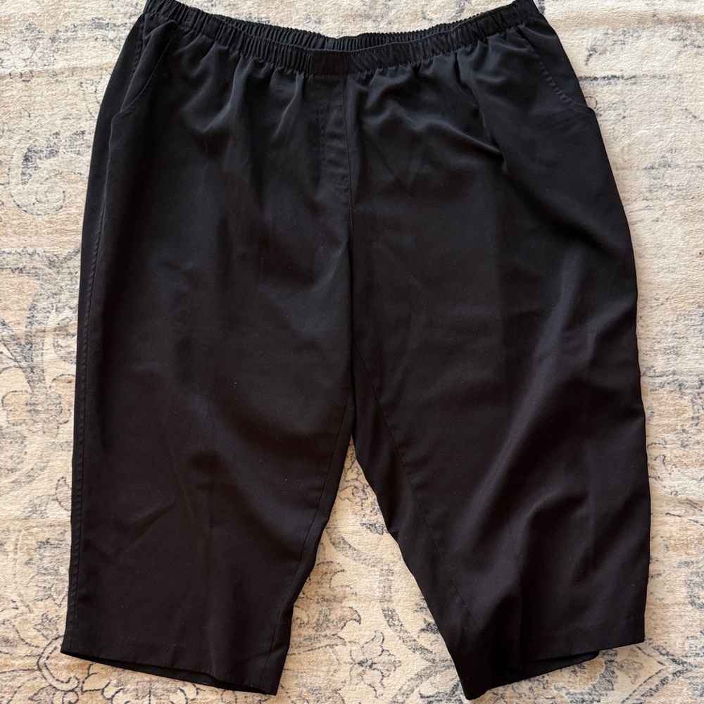 Kim Rogers Black Polyester capri pants
